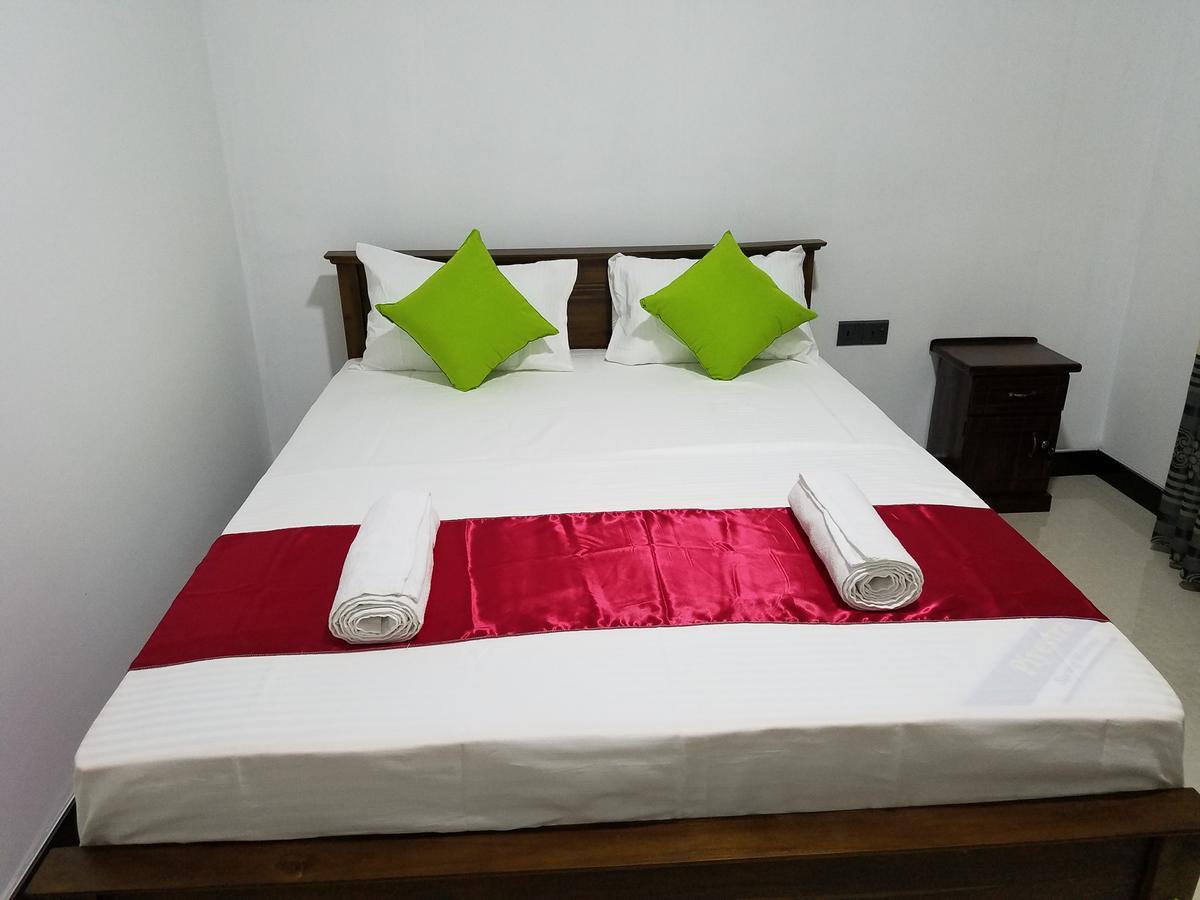Yashumi Homestay Dambulla Eksteriør billede